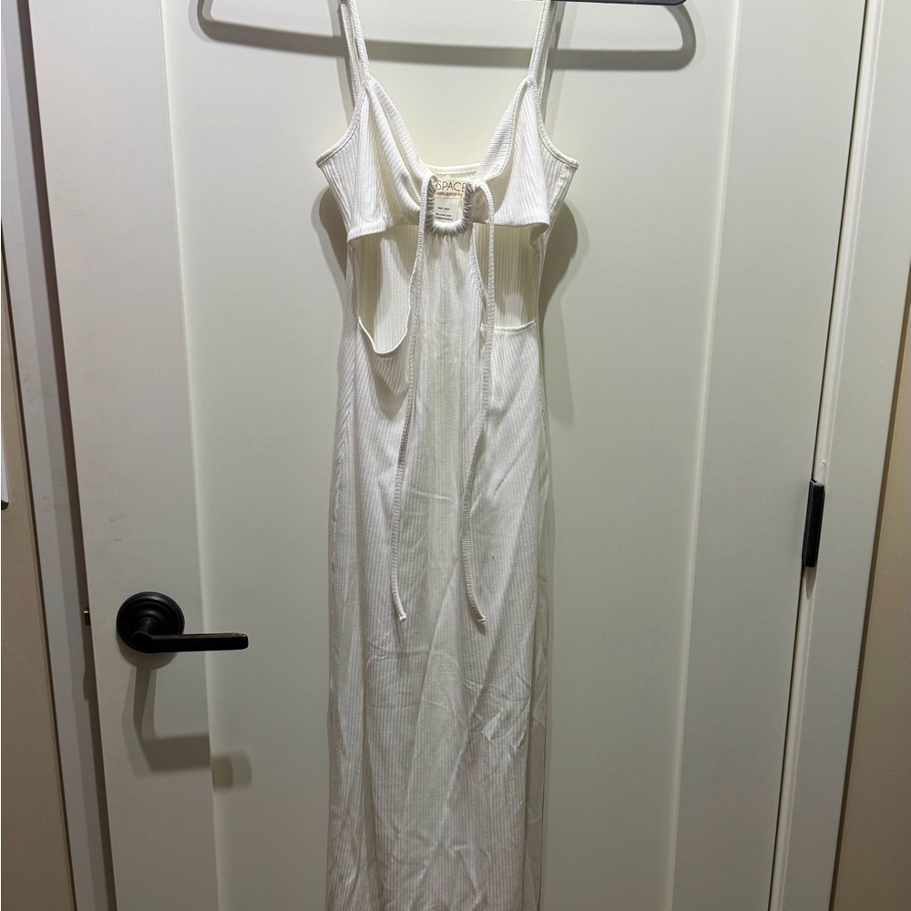 Elegant White Maxi Dress